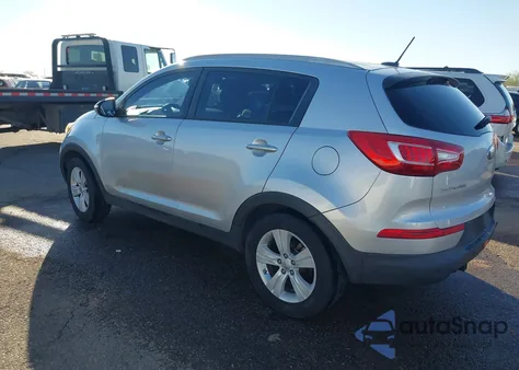 2013 Kia Sportage Lx z USA, uszkodzony, nr VIN KNDPB3A22D7448005